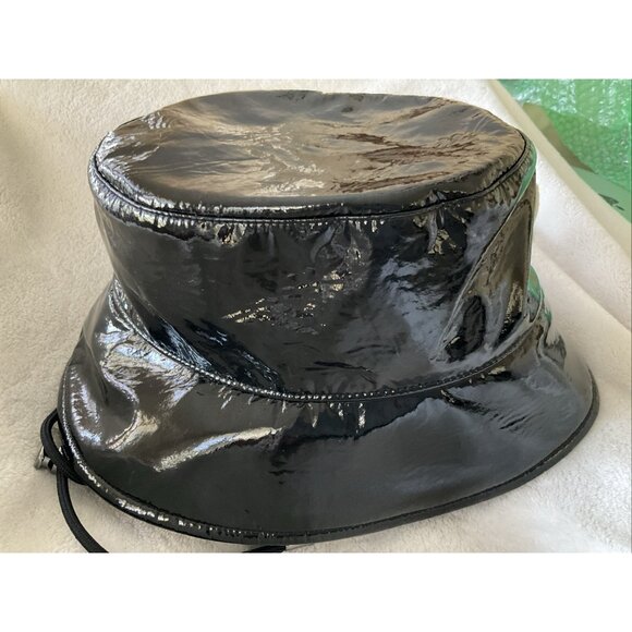 Moncler Bucket Hat NWT Size Medium Black Coated Fabric Shiny Berretto main image 12